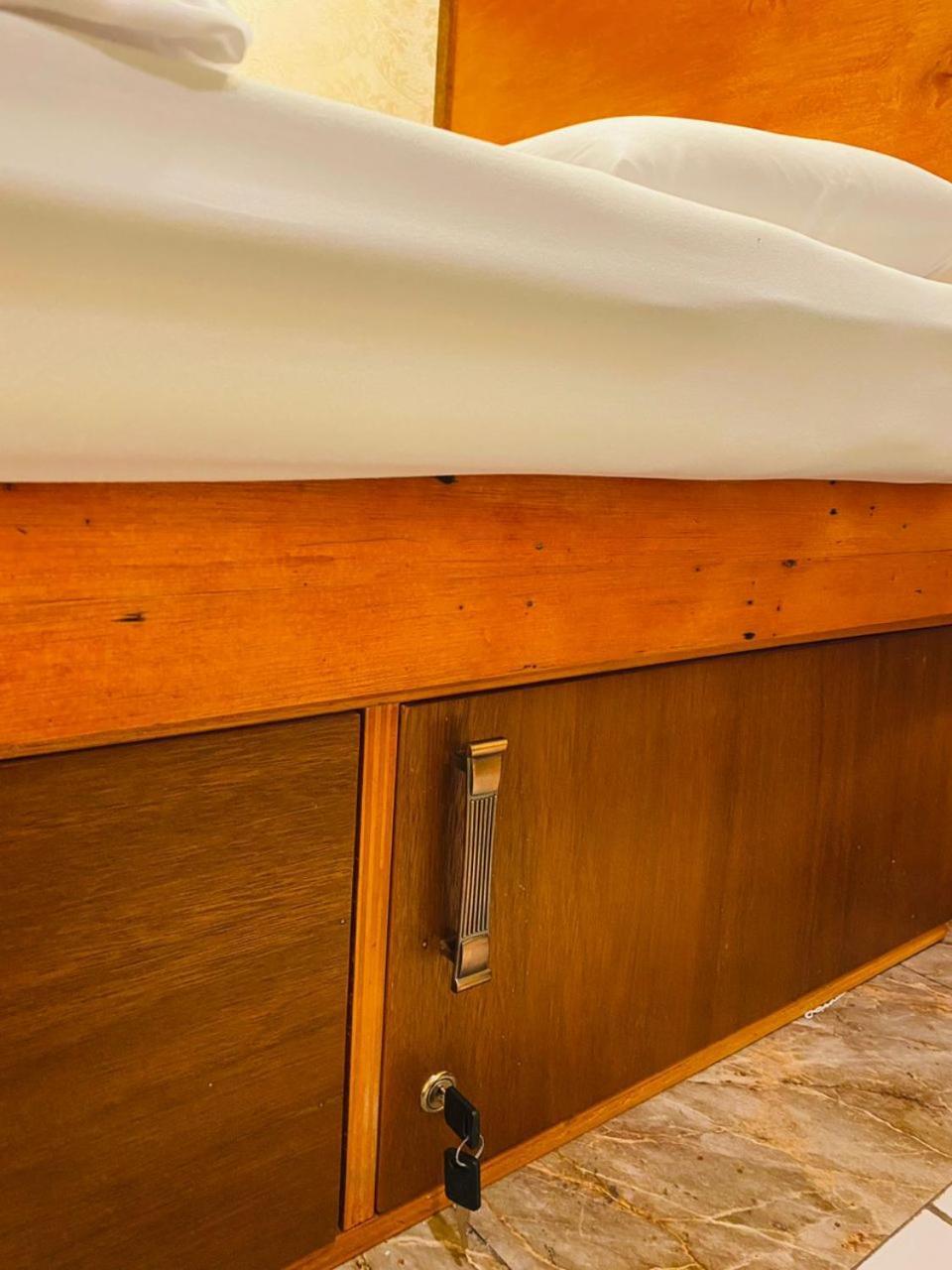 H2 Worldpackers , The Social Hotel Кота Кинабалу Екстериор снимка