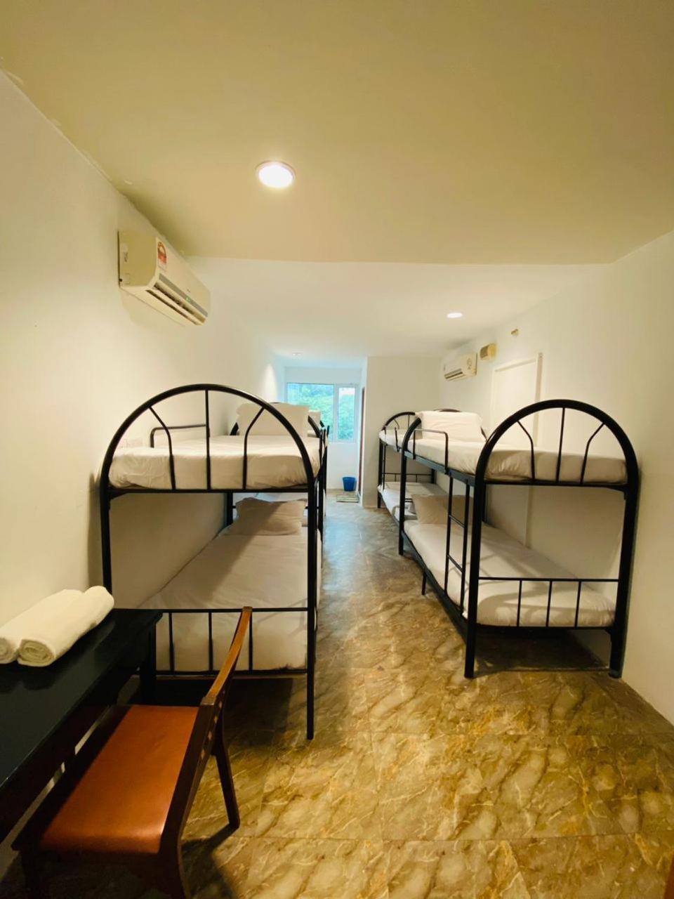 H2 Worldpackers , The Social Hotel Кота Кинабалу Екстериор снимка