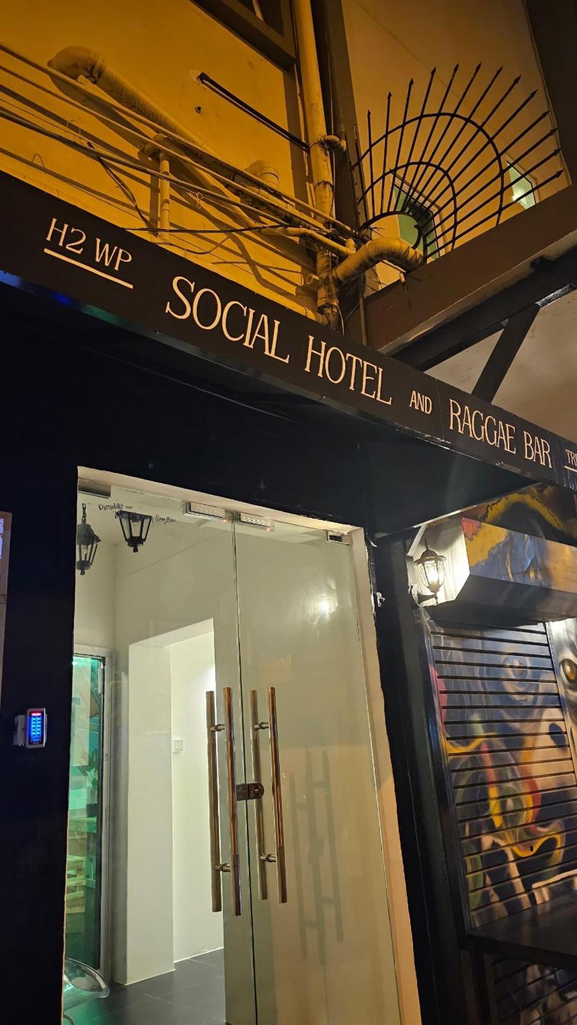 H2 Worldpackers , The Social Hotel Кота Кинабалу Екстериор снимка